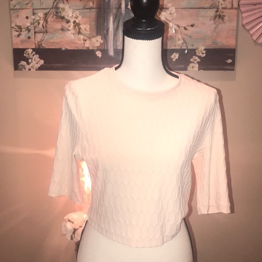 Twenty pale pink half sleeve crop top🔥